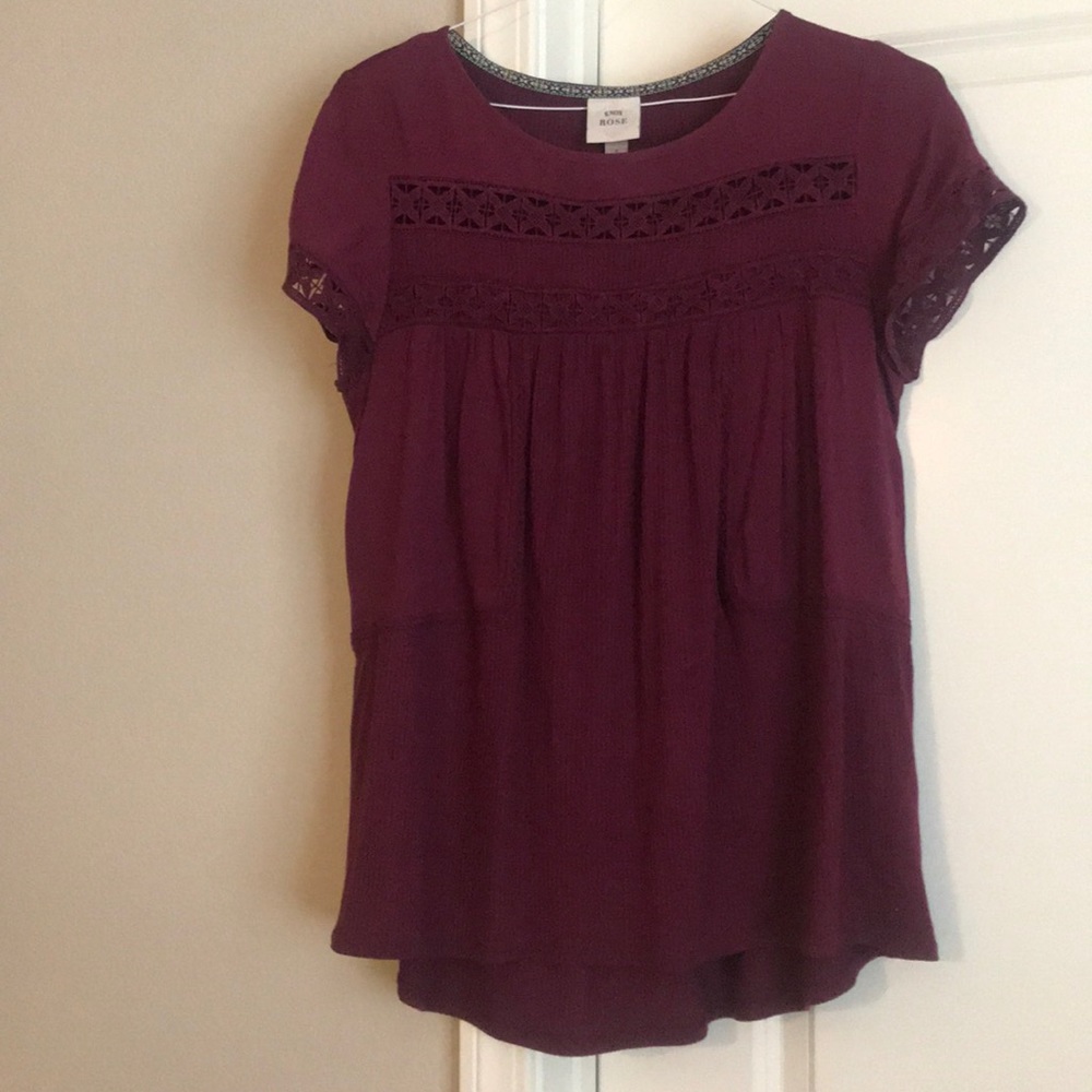 Knox Rose T-shirt